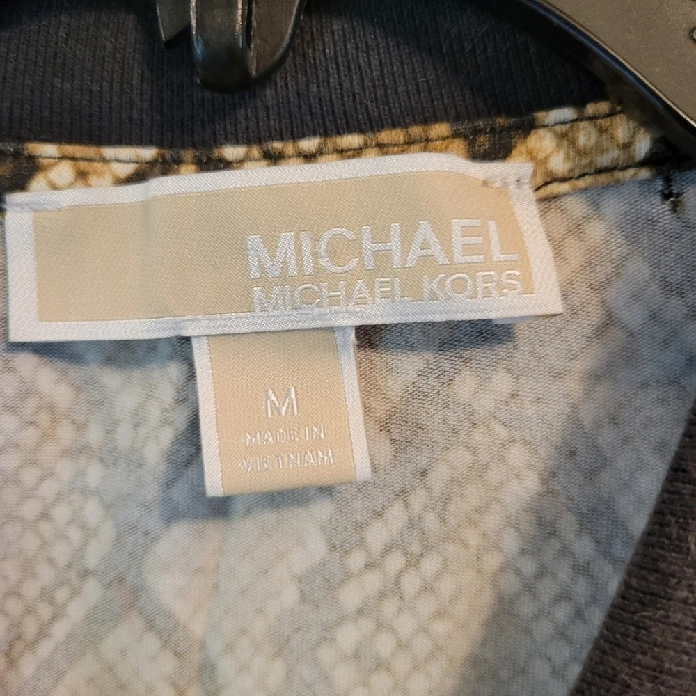Michael Kors Snakeskin Print Ruched Bust 3/4 Zip Collared Short Sleeve Shirt